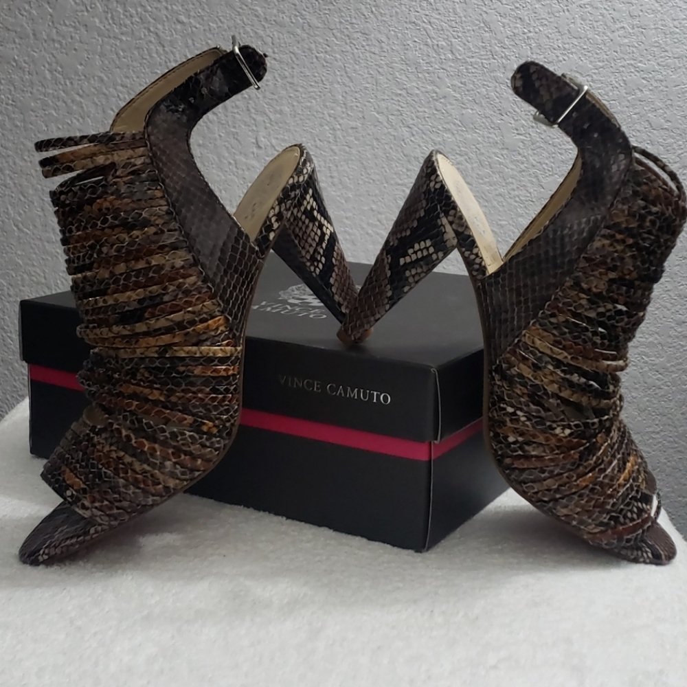 New Vince Camuto Multi-color heels & original box